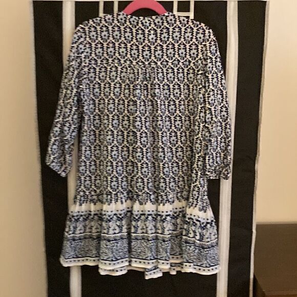 CoolChange Kids Coverup/Dress in Blue & White print. Size 8. - Picture 4 of 7